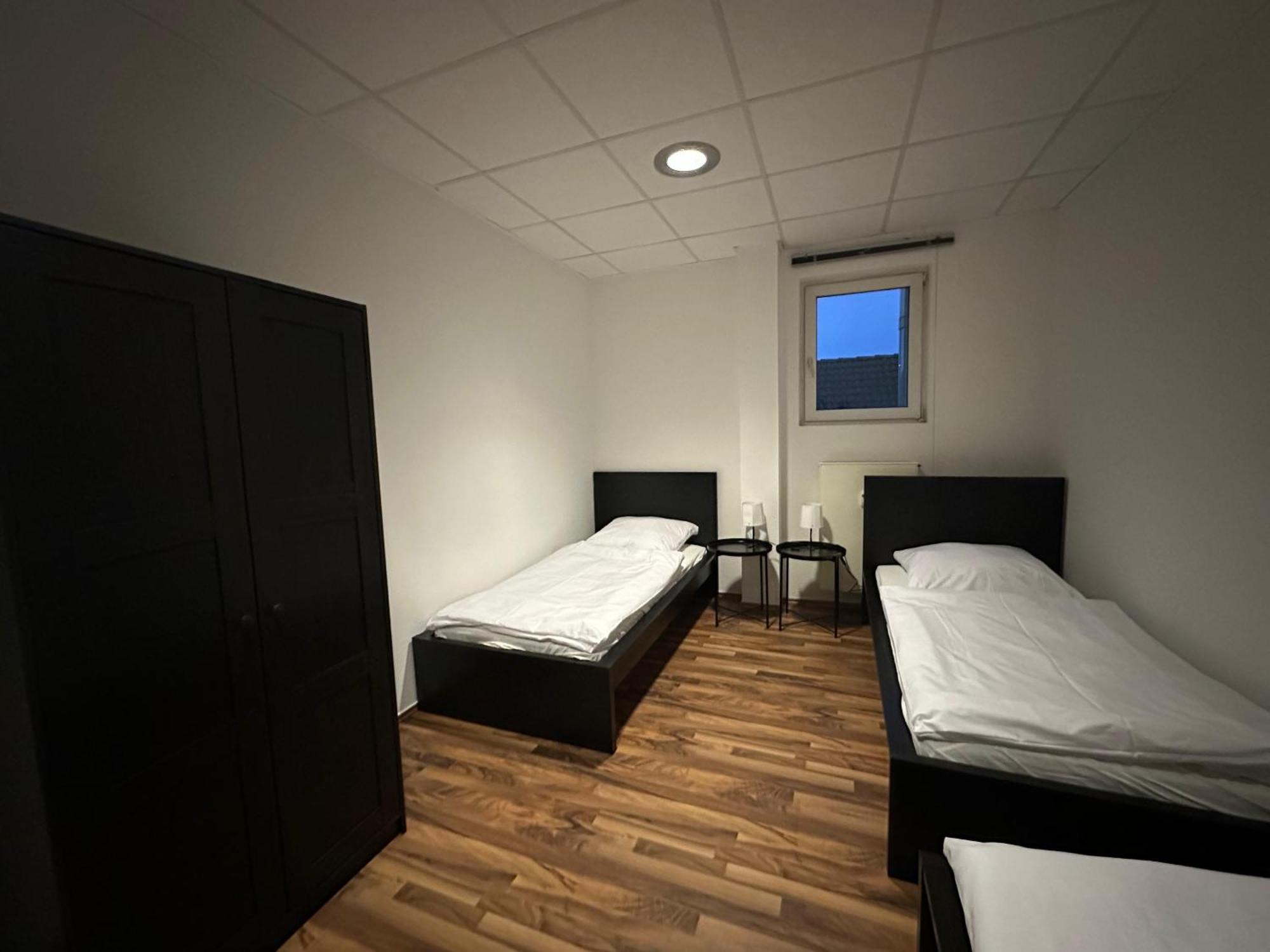Suite4monteure I Bis Zu 10 Personen I Kueche I Waschmaschine Apartment Wiesbaden